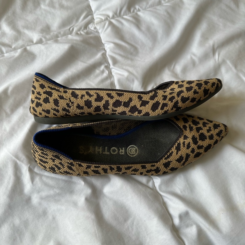EUC Rothy’s flats in leopard print 🐆
